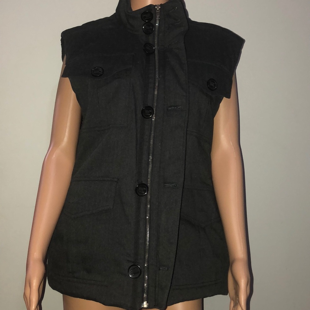 Men’s APT.9  Black vest